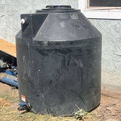 300 Litros Galón De Agua.      300 Water Container