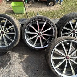 Rhines 22s Los Tenia En Un 300 Se Venden “as Is” Los Primeros $200 Se Los Llueva ASI Como Estan Los Tengo Em San Juan Precio Firme Ya 