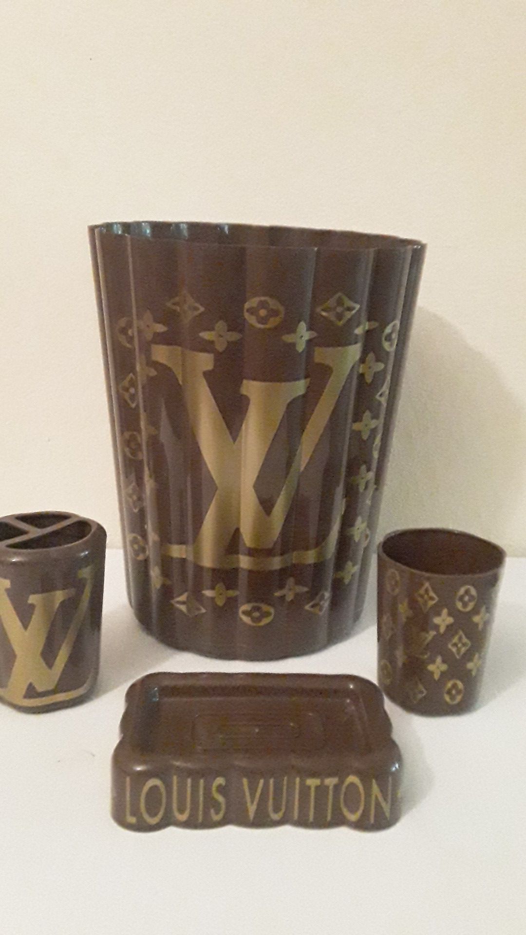 Louis Vuitton Bathroom Set