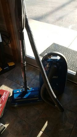 Kenmore Canister Vacuum used