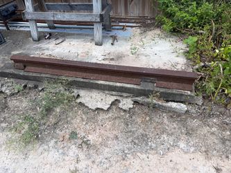Railroad tie