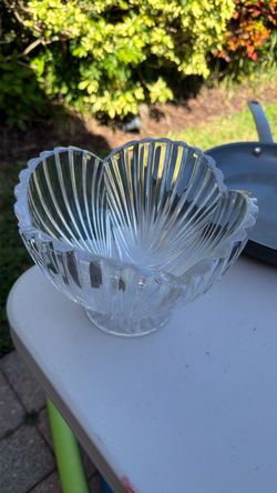 Marquis by Waterford Clear Glass Scalloped Edge Footed Bowl