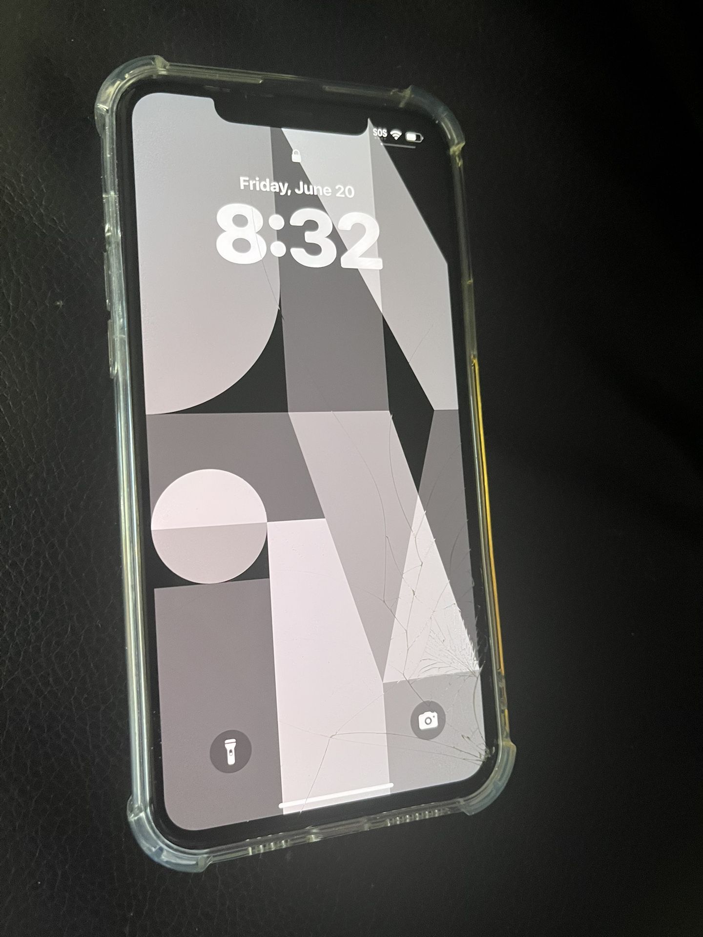 iPhone 11 Pro Max Gb 64. Broken Screen Working Good. Only A&T