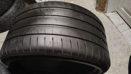 1 llanta Michelin Pilot sport 4 s 295/35/ZR20 105y
