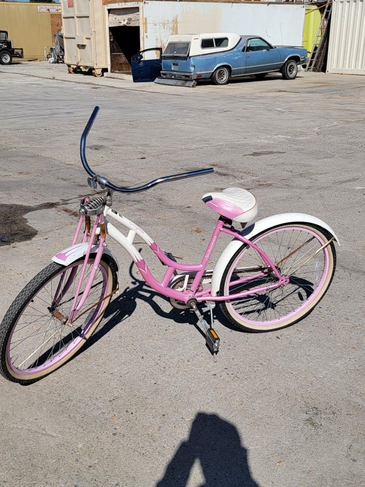 Schwinn Cruiser Bike