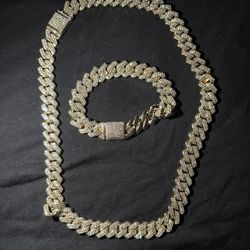 Mossanite Chain