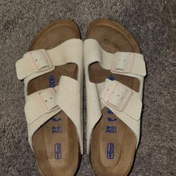 New Birkenstocks SIZE 39/8.5