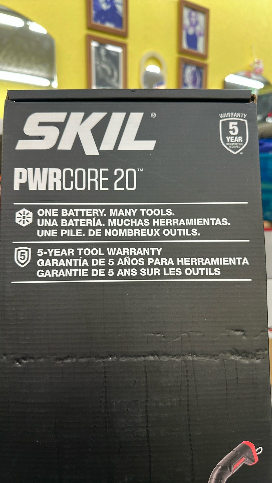 SKIL Pwrcore 20 - 12V20V Power scrubber