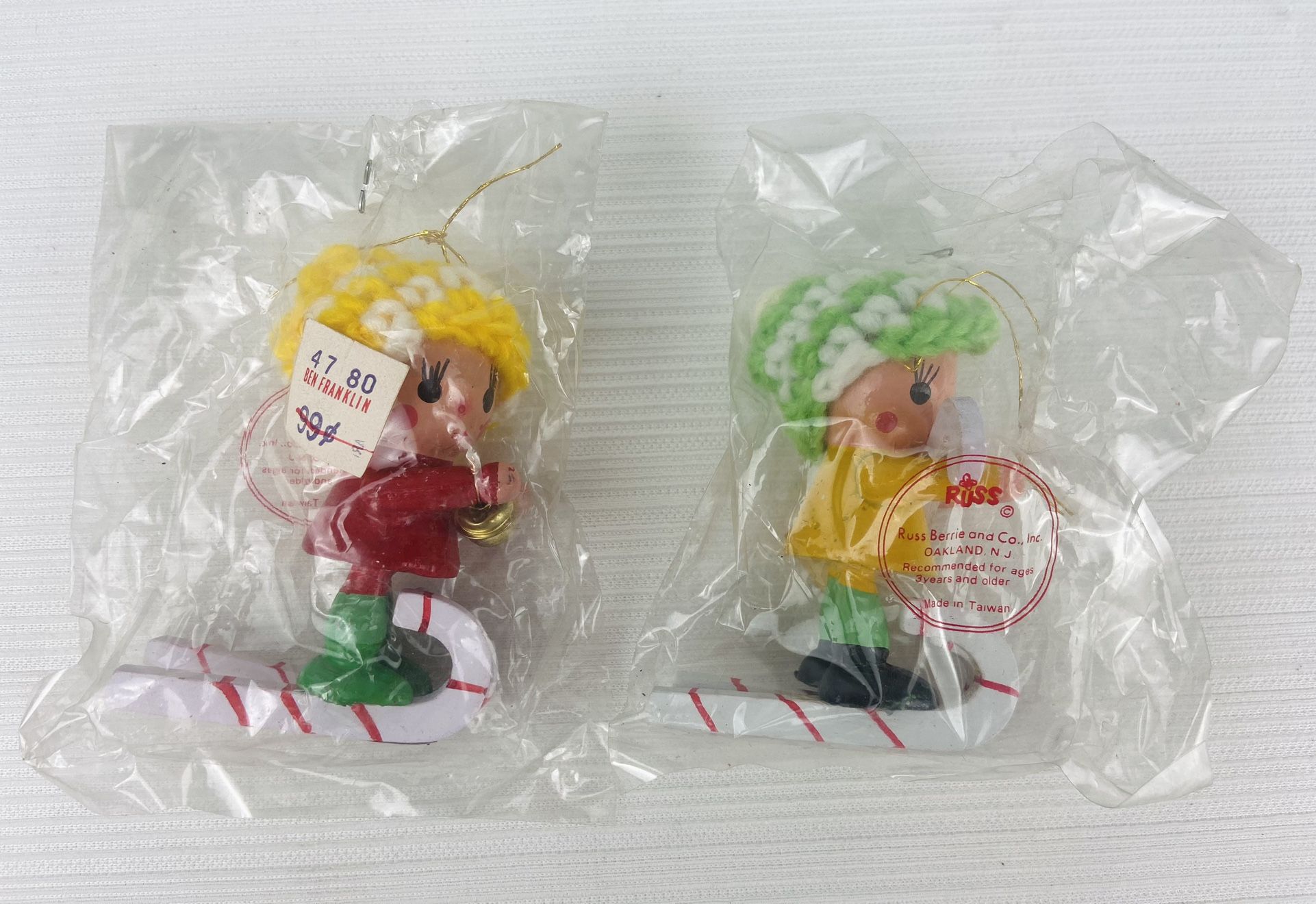 Vintage 2pc Russ Berrie Wooden Christmas Ornaments Sealed Skiers w/ Knit Caps.