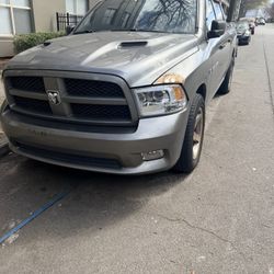 2012 DODGE RAM 1500 Pick up Truck