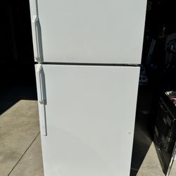 GE Garage Refrigerator - Works Well