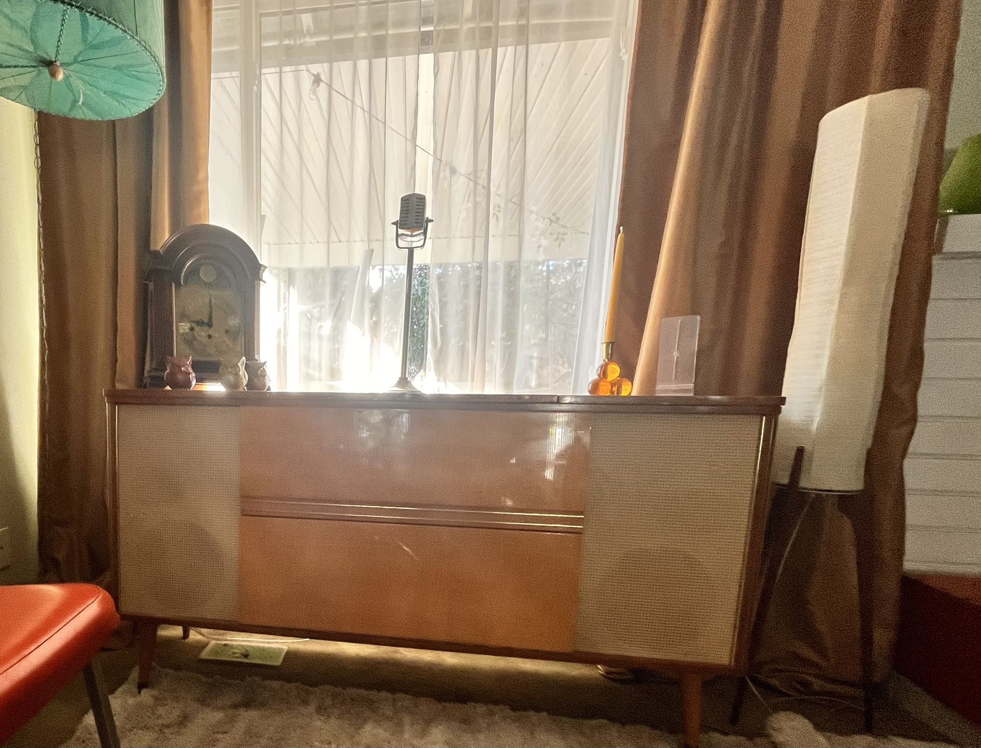 Grundig Stero Counsel Cabinet Only