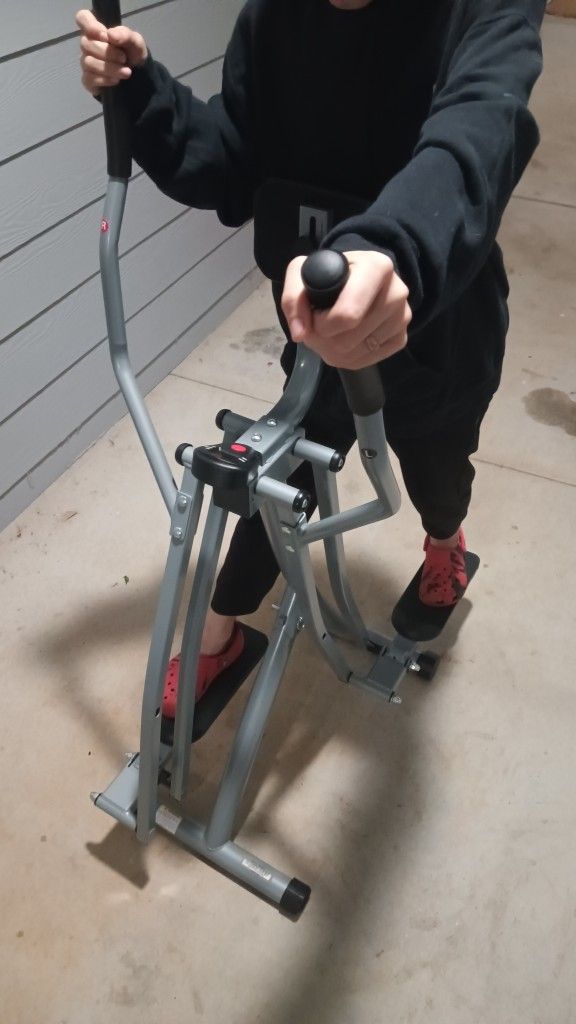 WALK TRAINER elliptical Machine