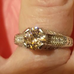 Beautiful Pink Sapphire Ring With Pink And White Topaz. Size 7.