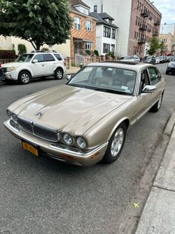 2001 Jaguar Vanden Plas