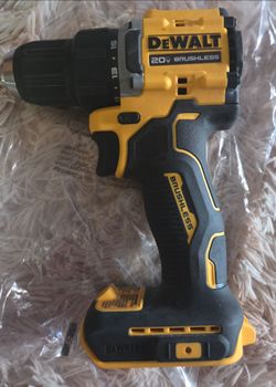 20V MAX Lithium-Ion Cordless Brushless 1/2 in. Drill Driver Kit with (1) 2.0Ah Battery, Charger and Bag