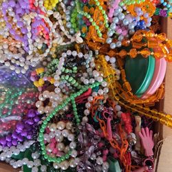 Treasure! 20 Pound Box