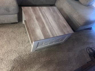Farmhouse Coffee Table – Rustic Gray