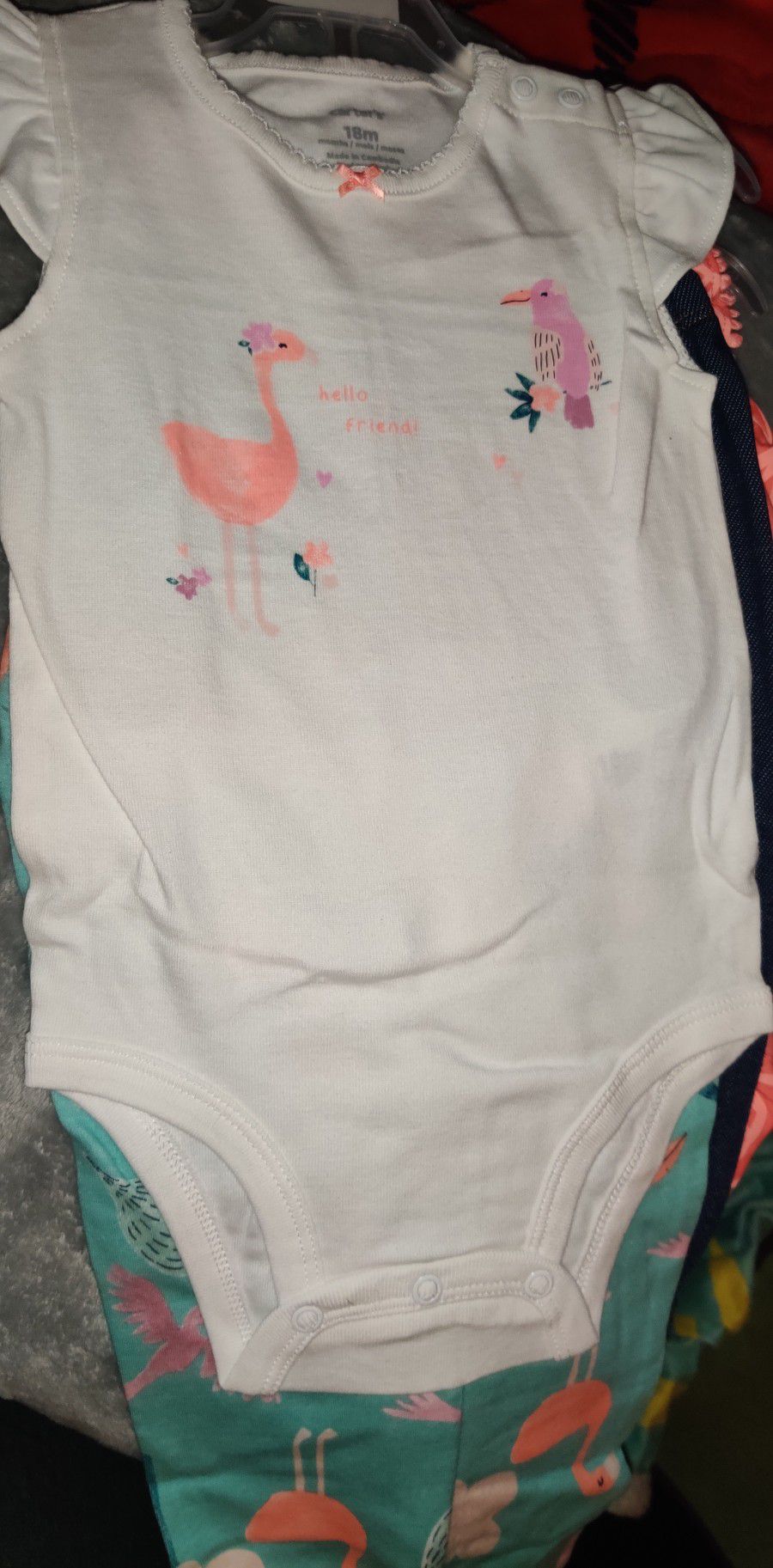 New 4pc Carter's Outfits. Size 18mos