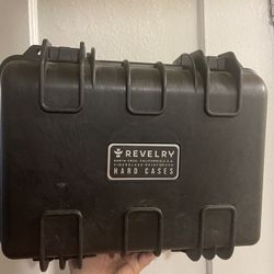 Revelry Hard Case 13”