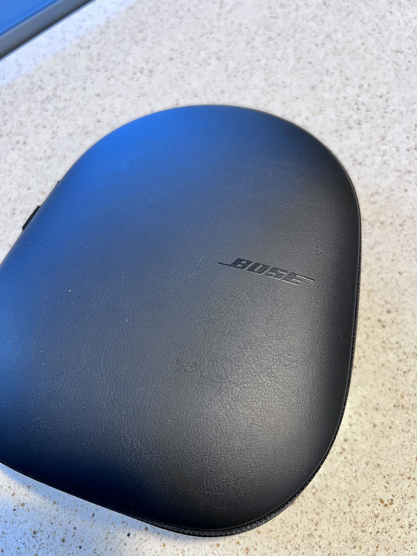 Brand new - Bose Noise Cancelling Headphones 700