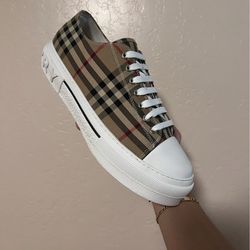 Burberry shoes