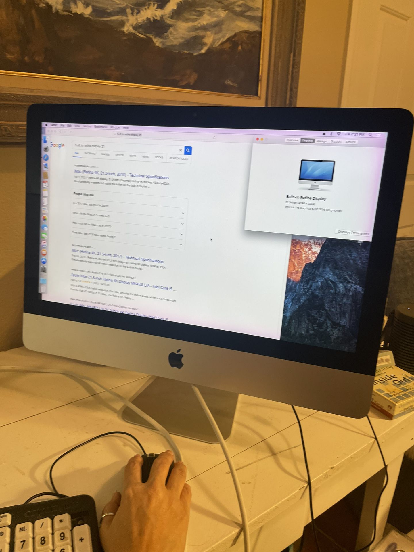 Mac Mini & Display Monitor 