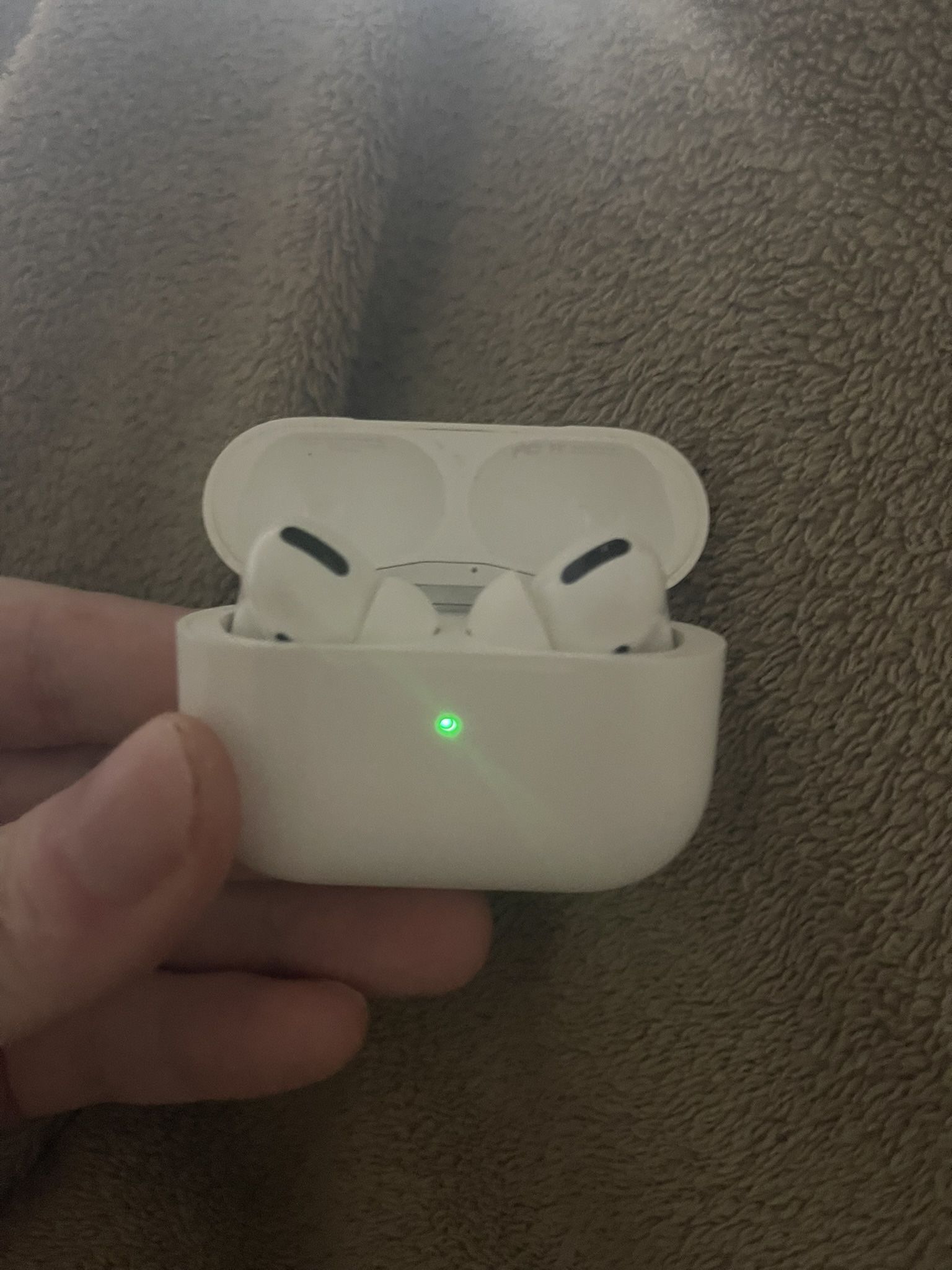 Apple AirPod Pros