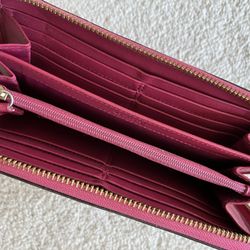 Women’s Coach Wallet