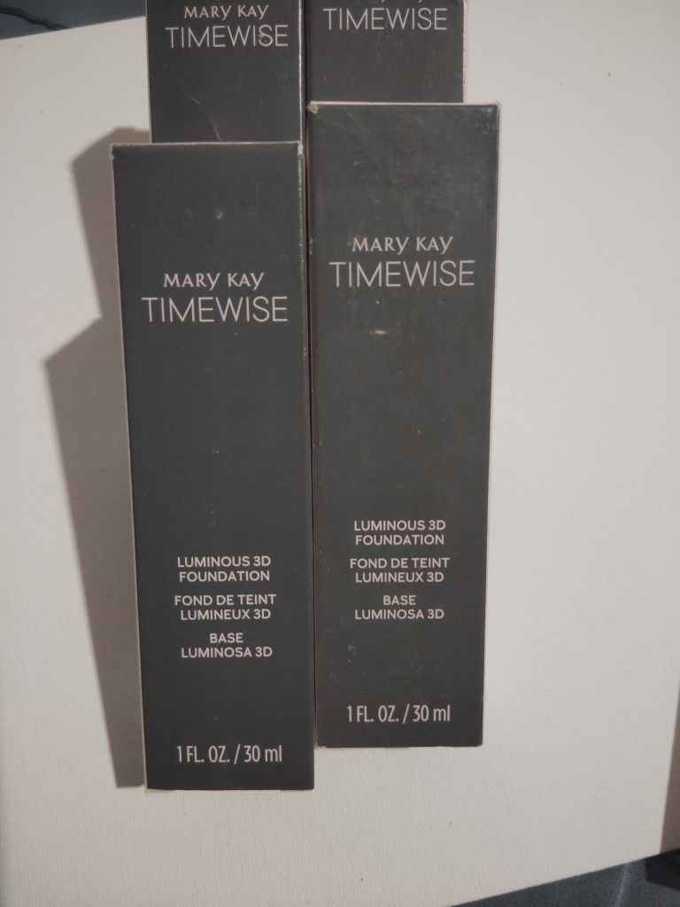 Luminous 3D Foundation