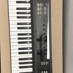 Komplete Kontrol S49 