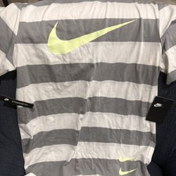 Nike T Shirt 