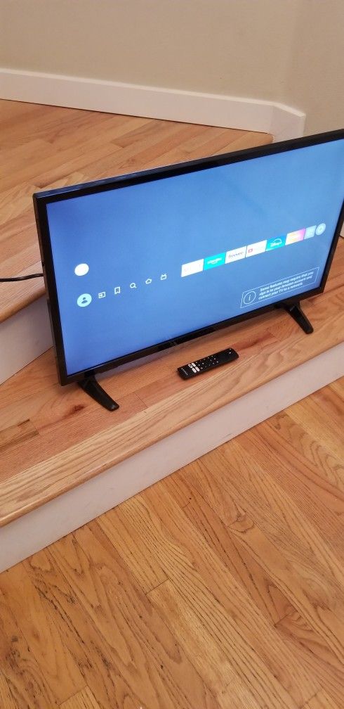 NEW Cond INIGRANIA 40 INCHES SMART TV WITH REMOTE CONTROL. , WORKS EXCELLENT , IN THE BOX