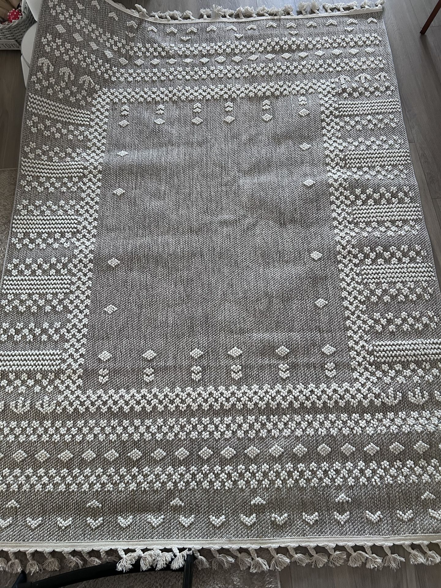 Gray Art Bella Area Rug
