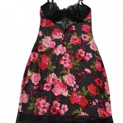 Victoria’s Secret Black floral lace  Mini Slip Dress with adjustable straps size Xs