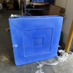 52 gallons water tank