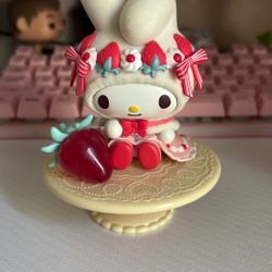 Strawberry My Melody Figure