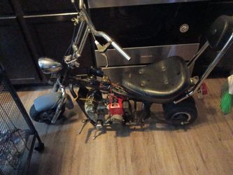 A mini bike runs good there's about 12 mph it's for an adult or a child I'm asking $150