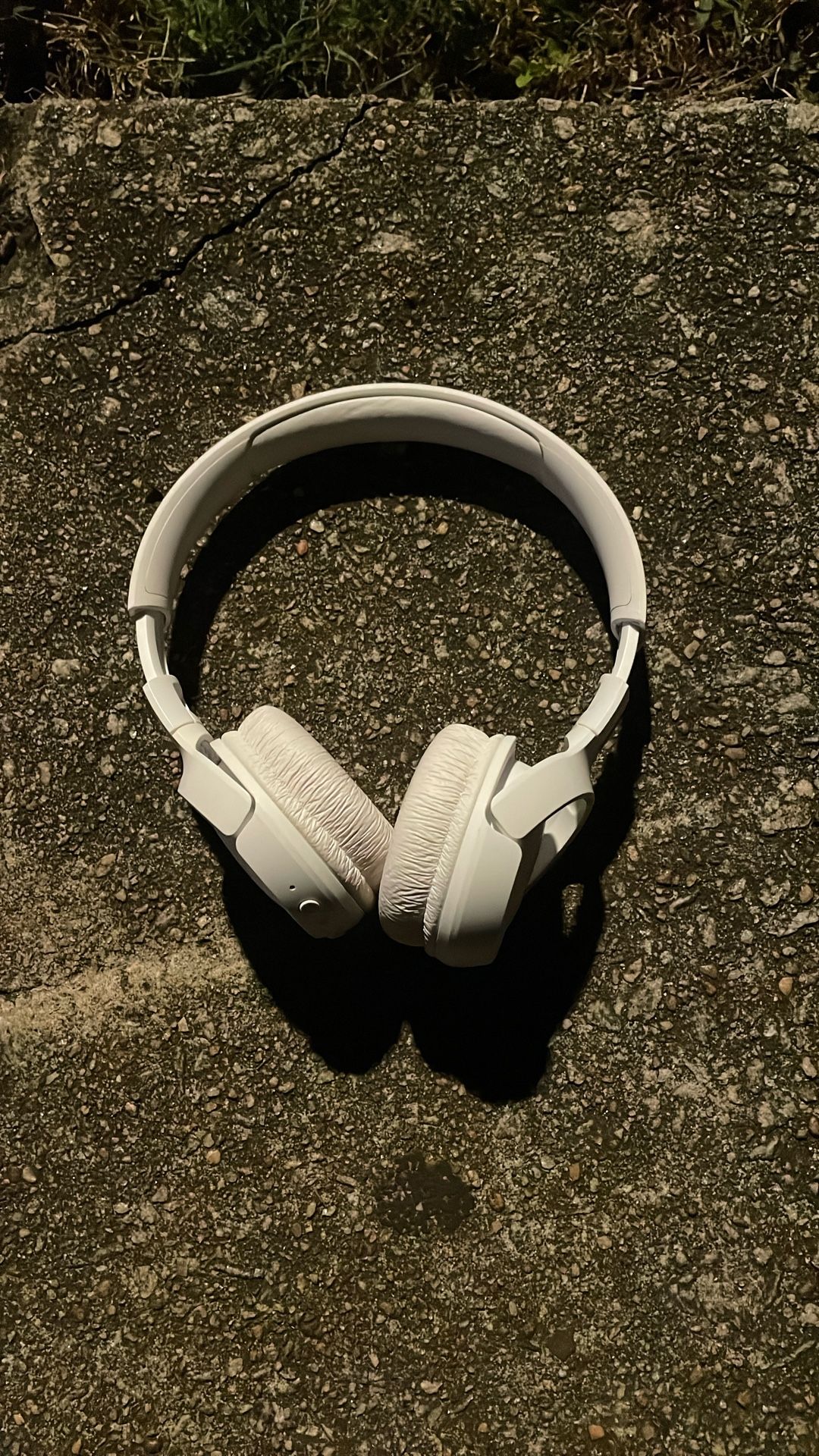 White jbl