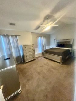 Bedroom suit cheap 750$ OBO