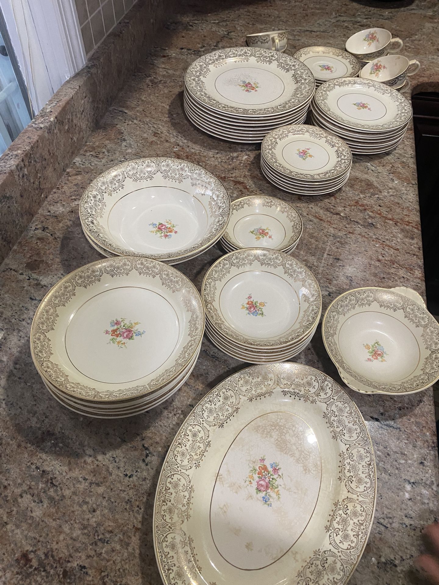 22k Gold Dinner wear Set 59 Piece