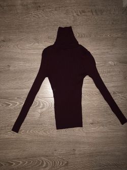Ribbed burgundy long sleeve