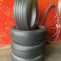 215/55/17 Set se Llantas Michelin Primacy, Tires