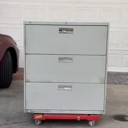 Filing Cabinet 3 Drawer