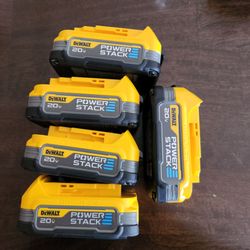 Battery Dewalt powerstak 1.7 45each