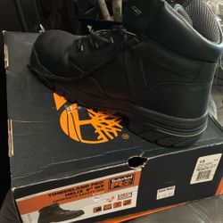 Brand new work boots steel toe