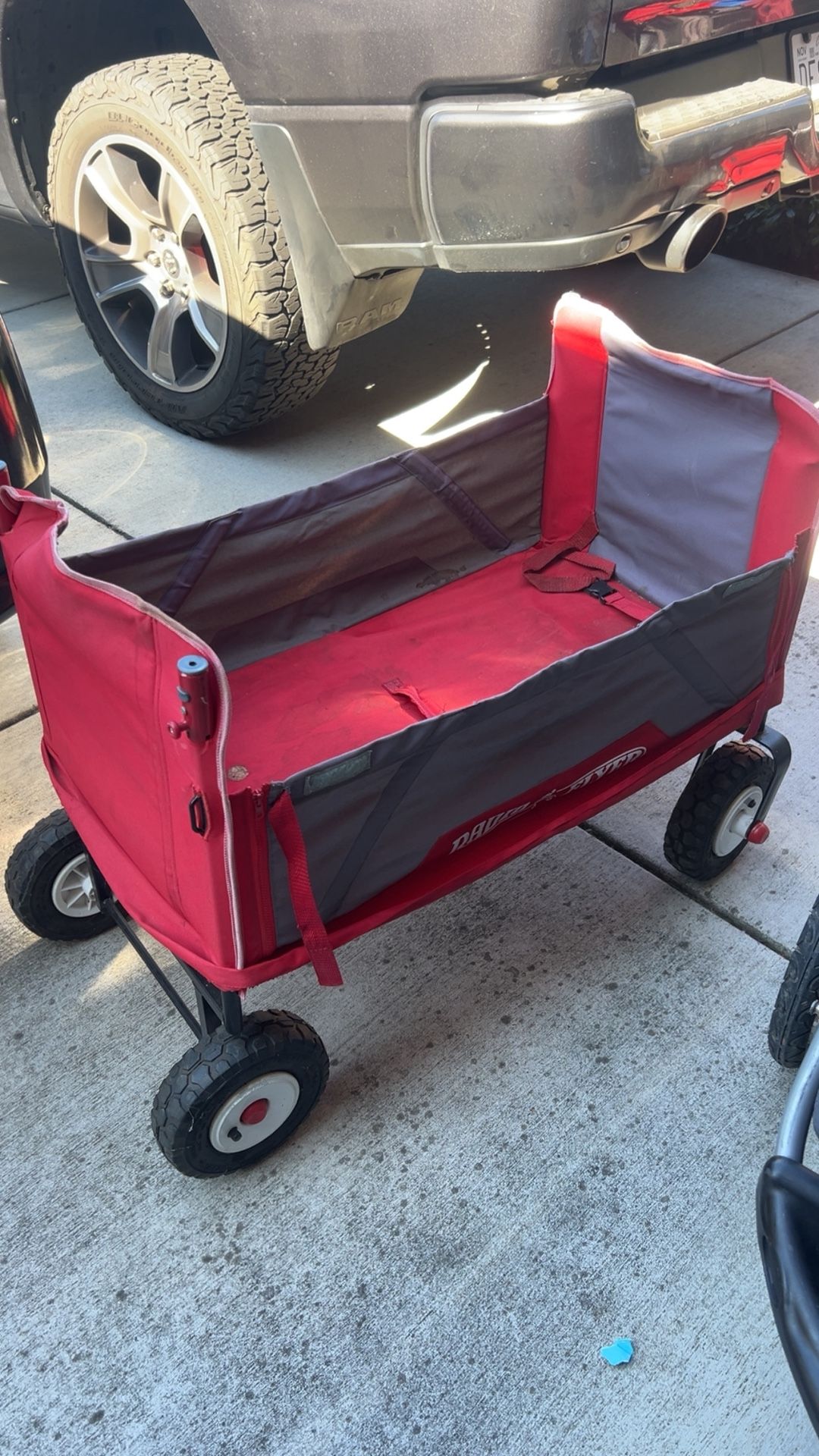Radio Flyers Wagon - Missing Parts - Rough Condition 