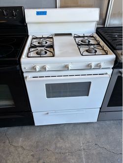 Gas stove