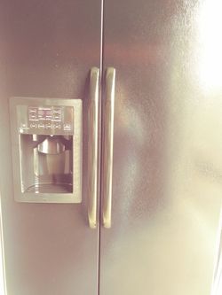 Ge black side by side refrigerator