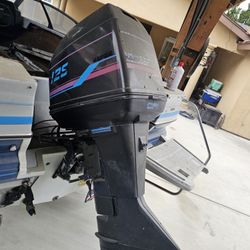 Bayliner Capri Boat